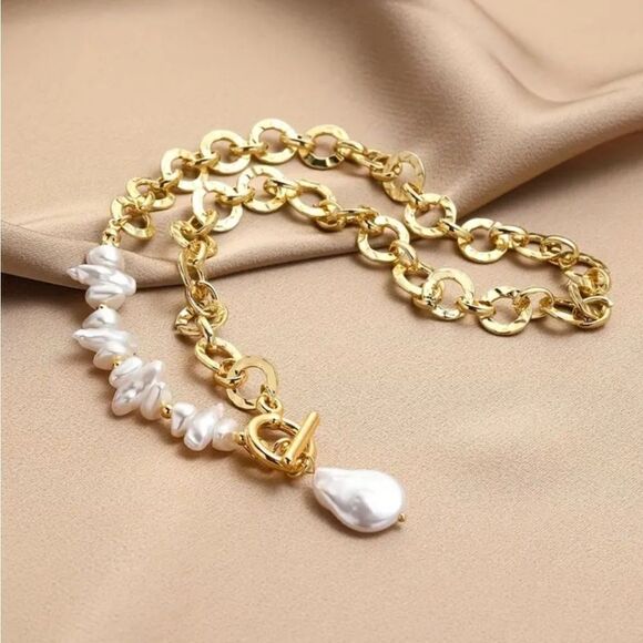 Baroque Style Lab Pearl Pendant Necklace with Round Gold Tone Chain - Picture 4 of 8